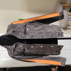 Zara distressed Jean jacket  (men)